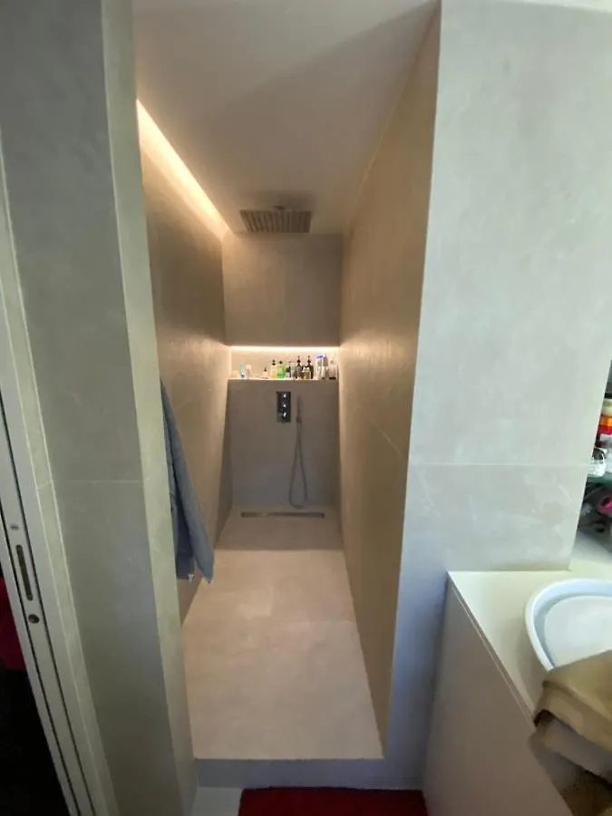 Luxury Flat With Private Rooftop - Paris 18