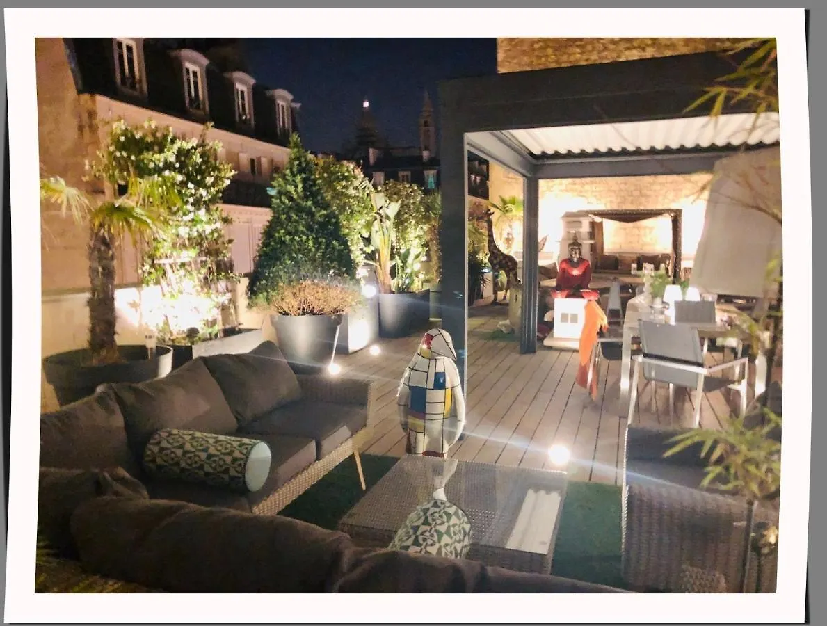 Апартаменты Luxury Flat With Private Rooftop - Paris 18