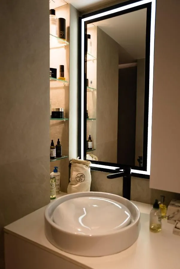 Luxury Flat With Private Rooftop - Paris 18 Apartament