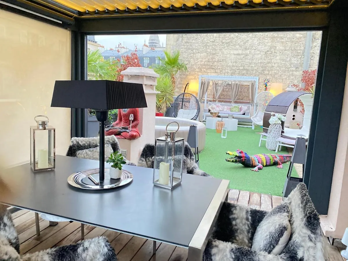 דירה Luxury Flat With Private Rooftop - Paris 18 צרפת