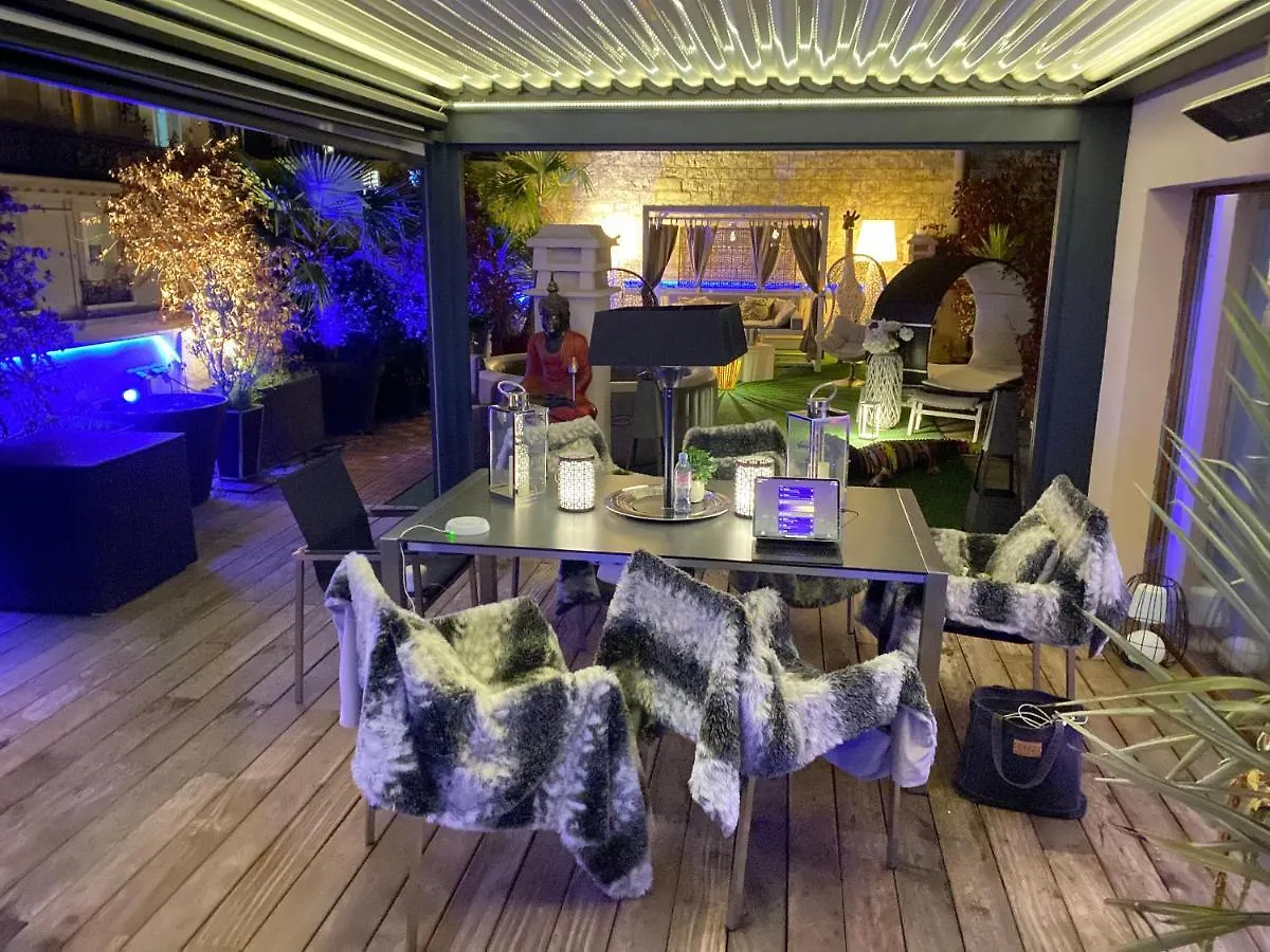 Luxury Flat With Private Rooftop - Paris 18